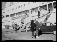 30. "Seven Seas" på Åndalsnes havn - no-nb digifoto 20150128 00002 NB MIT FNR 19397 A.jpg