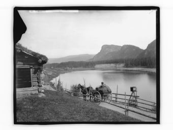 Ådal. Mellom Granum og Sørum ved gården Fagernes - NB MS G4 0339.jpg