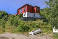 Molovegen 7 i Ålvik. Foto: Leif-Harald Ruud (2022)