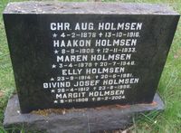 133. Øivind Holmsen gravminne.jpg