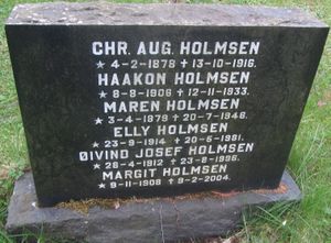 Øivind Holmsen gravminne.jpg