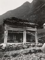 8. Ørskog kirke, Møre og Romsdal - Riksantikvaren-T319 01 0003.jpg