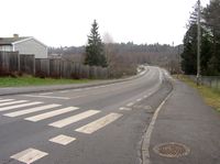 Østensjøveien sett fra Langerudsvingen, nær Østensjøvannet. Foto: Stig Rune Pedersen