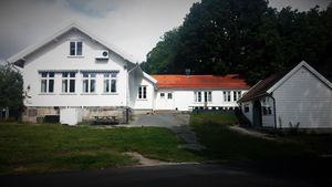 Østerøya skole.jpg