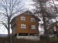 284. Øvre Fossum gård Stovner stabbur.jpg
