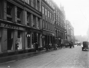 Øvre Slottsgate 1926-1928.jpg