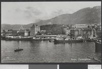 171. 031 Bergen. Fæstningskaien. - no-nb digifoto 20160216 00136 bldsa PK20758.jpg