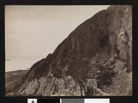 325. 1028. Nordland, Torghatten - no-nb digifoto 20160105 00003 bldsa AL1028.jpg