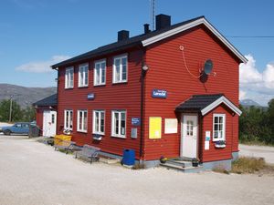 10352 Loensdal stasjon.jpg