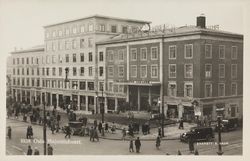 Bygningen som nyoppført. Foto: Sigurd Gran/Nasjonalbiblioteket (1930–1934).