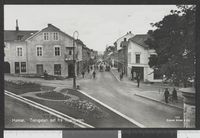 330. 103 Hamar. Torvgaten set fra Triangelen - no-nb digifoto 20150629 00229 bldsa PK25579.jpg