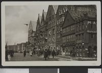 361. 105 Bergen. Tyskebryggen - no-nb digifoto 20160401 00071 bldsa PK20909.jpg