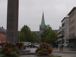 12096 Torget - Nidarosdomen i Trondheim.jpg