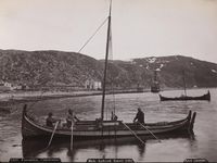 «1228. Finmarken. Fiskekvæner.» Foto: Axel Lindahl (1880-åra).
