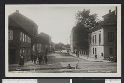 Postkort med motiv fra Sørligata. Foto: Ukjent / J.H. Küenholdt