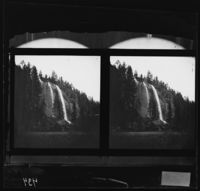 183. 1279. Hengefoss i Røken. Stereoskop - NB bldsa OTO0434 A.jpg