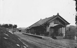 1284. Røken Station - NB bldsa OTO0456 A.jpg
