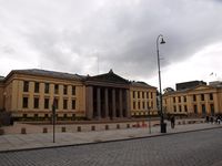 12. 13571 Universitetsplassen i Oslo.jpg