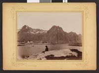 28. 14. Svolvær i Lofoten - no-nb digifoto 20140307 00035 bldsa fFA00119.jpg