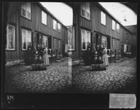 474. 140 ny. Christian Henriksen med Familie - NB bldsa OTO0198 A.jpg