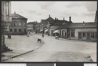 Kongens gate omkr. 1930–1935. Foto: Fotograf ukjent; bildet er hentet fra Nasjonalbibliotekets bildesamling