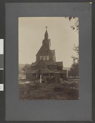 Vestsida med hovudinngangen. Foto: Axel Lindahl (1880-åra).