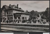 156. 14 Lillehammer. Jernbanestasjonen - no-nb digifoto 20151130 00218 bldsa PK35869.jpg