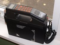 91. 15007 Tustna kommune Ericsson HotLine mobiltelefon (1980-aara).jpg