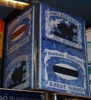 Kleppfiskboks i Klippfiskbutikken i Kristiansund. Foto: Olve Utne (2009).