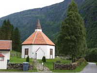 18. 20037 Romfo krk (bygd 1821).jpg