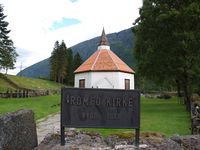 82. 20041 Romfo krk (bygd 1821).jpg