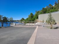 Nasjonalt minnested på Utøyakaia, nesten ferdig til offsiell åpning 18.06.2022. Foto: Eva Rogneflåten, 2022
