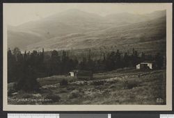 Postkort med motiv fra Tron, omkr. 1917–1919. Foto: Ukjent / Nasjonalbiblioteket