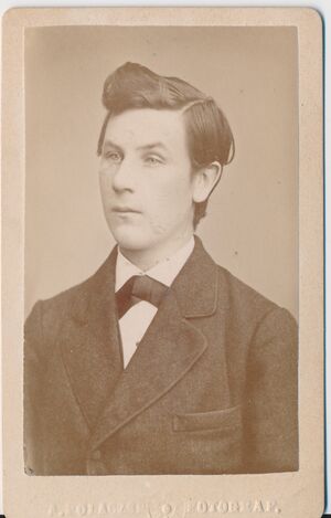 24 Ukjent mann, fotograf A. Polaczek.jpg