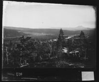39. 252 ny. Parti av Hattfjelldalen fra Neljefjell - NB bldsa OTO0453 A.jpg