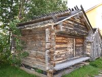 Ájjte ved Silvermuseet i Arjeplog. Foto: Olve Utne (2012).