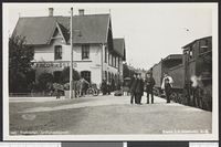 228. 388. Fredrikstad, Jernbanestasjonen - no-nb digifoto 20151030 00101 bldsa PK06609.jpg