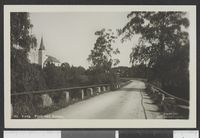 154. 406 Vang. Parti ved Kirken - no-nb digifoto 20150720 00308 bldsa PK25596.jpg