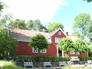 5347 Leikanger prestegard (1752).jpg