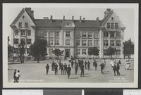 94. 598 Hamar Middelskolen - no-nb digifoto 20150629 00198 bldsa PK25431.jpg