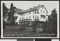 Slemdal Hotell, revet i 1982. Foto: Ukjent / Nasjonalbiblioteket (1919–1924).