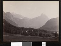 194. 645. Romsdalen, Romsdalshorn med Gaarden Aak - no-nb digifoto 20151109 00140 bldsa AL0645.jpg
