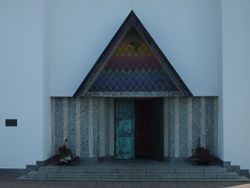 Inngangspartiet i vest. Foto: Olve Utne (2008).