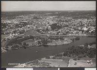 82. 69 B 18. Fredrikstad - no-nb digifoto 20140523 00065 bldsa PK13167.jpg