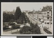 Karl Johans gate sett fra Løvebakken. Foto: Nasjonalbiblioteket