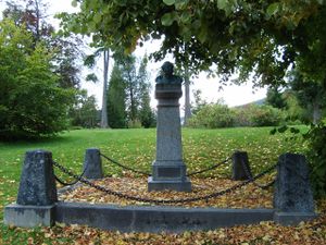 7100 Monument over Alexander Kielland i Molde (P.S. Kroejer).jpg