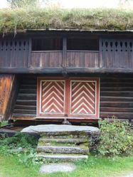 Eidestabburet fra Ytre Eide i Eidsbygda på Friluftsmuseet på Reknes (Romsdalsmuseet). Foto: Olve Utne (2008).