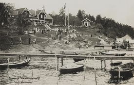 Strand restaurant i Bærum etter Næss' ombygging i 1923/1924. Senere ombygget av Espen Poulsson. Foto: Nasjonalbiblioteket