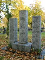 Minnesmerke over sjoáoffer på gravlunder. Foto: Olve Utne (2008).