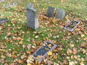 7577 Den jodiske gravlunden i Trondheim.jpg